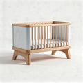 Houten kinderbed met een afmeting van 125 x 70 x 80 cm en kleurrijke zijpanelen